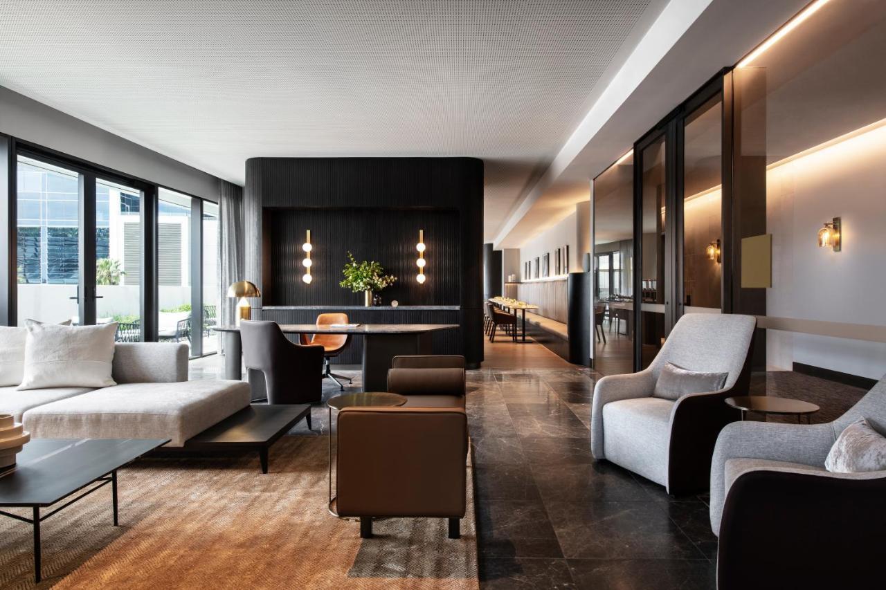 Melbourne Marriott Hotel Docklands Exteriör bild The Residence